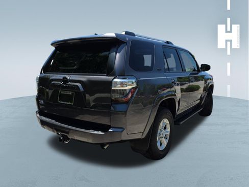 Used 2022 Toyota 4Runner SR5 Premium w/ Moonroof Package RWD image 3