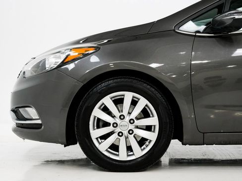Used 2014 Kia Forte EX image 22