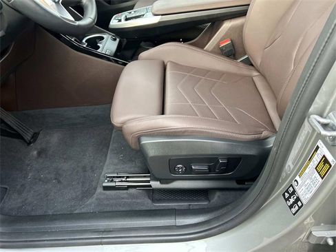 Used 2025 BMW X1 xDrive28i w/ Convenience Package image 20