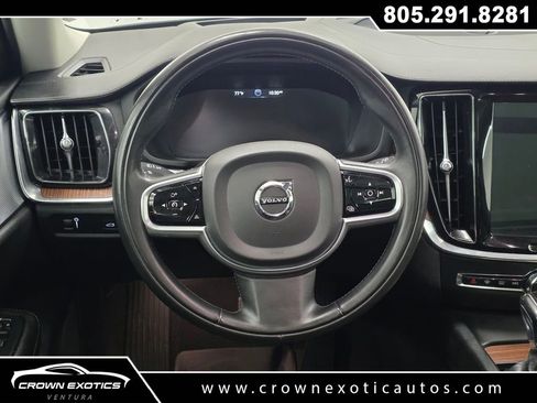 Used 2020 Volvo V60 T5 Cross Country w/ Protection Package Premier image 17
