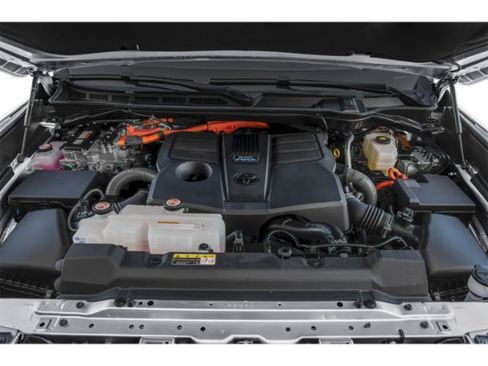Certified 2025 Toyota Tundra Capstone AWD/4WD image 11