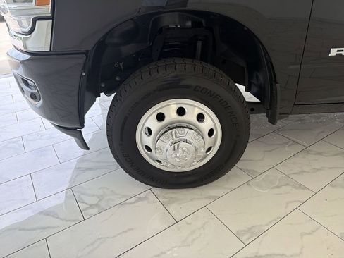 Used 2024 RAM 3500 Laramie w/ Safety Group AWD/4WD image 34