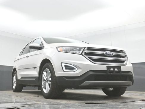 Used 2017 Ford Edge SEL w/ Equipment Group 201A AWD/4WD image 41
