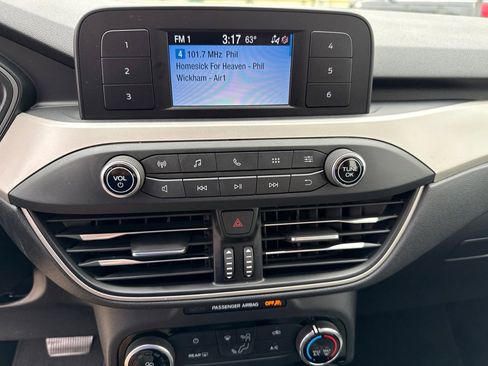 Used 2022 Ford Escape S AWD/4WD image 23