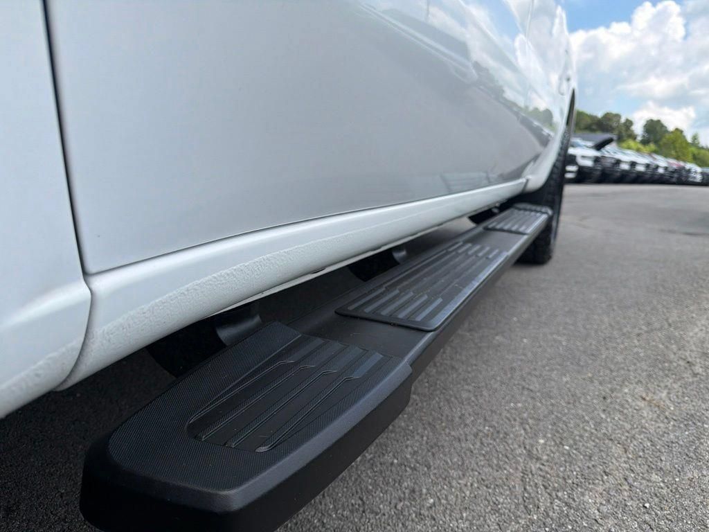 Used 2022 Chevrolet Silverado 1500 LT AWD/4WD image 14