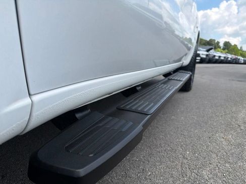 Used 2022 Chevrolet Silverado 1500 LT AWD/4WD image 14