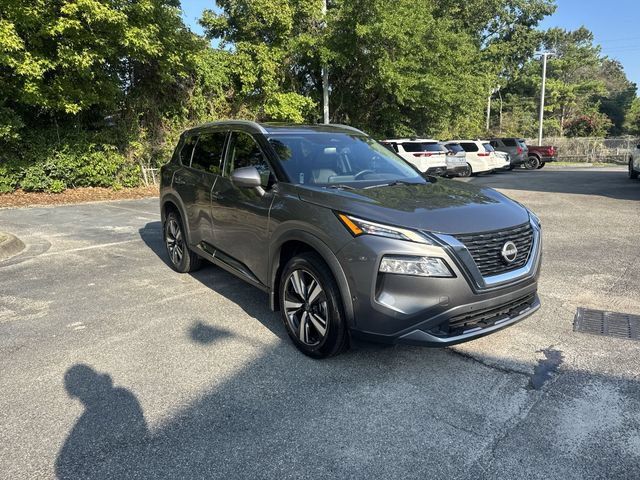 Used 2023 Nissan Rogue SL w/ SL Premium Package FWD image 3