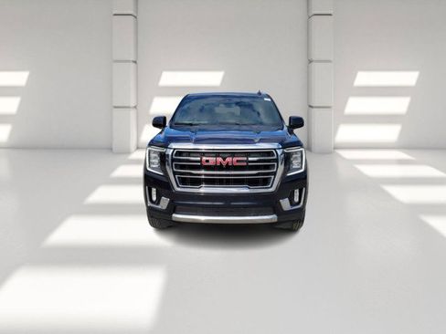 Used 2022 GMC Yukon SLT w/ SLT Luxury Package image 2