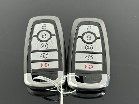 Used 2025 Ford Mustang Dark Horse image 34