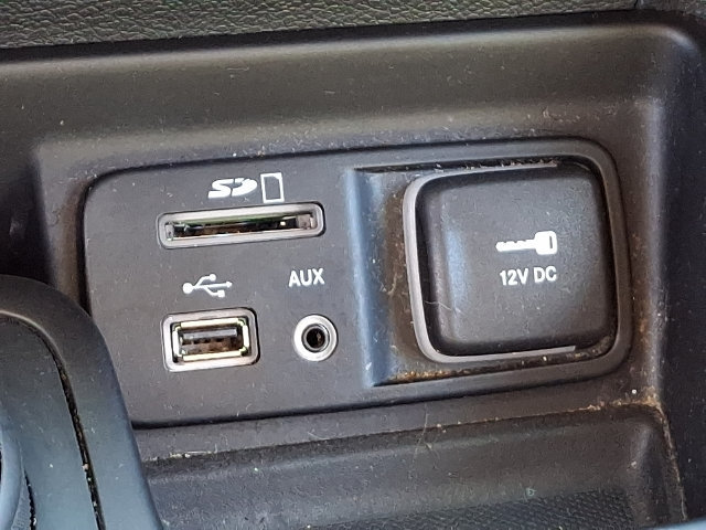 Used 2016 Jeep Cherokee Sport AWD/4WD image 17
