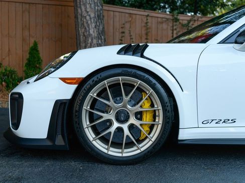 Used 2018 Porsche 911 GT2 RS image 9