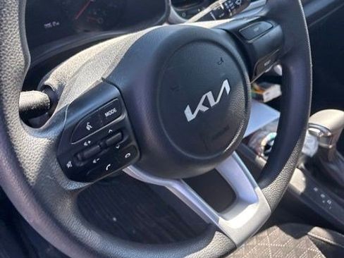 Used 2022 Kia Rio LX FWD image 8