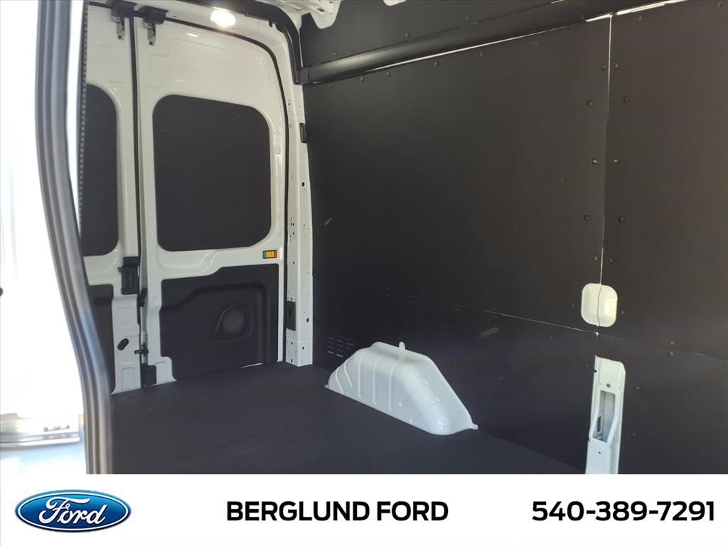 New 2026 Ford Transit 250 148 High Roof RWD image 7