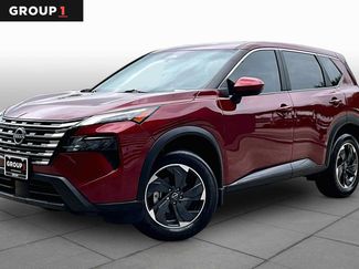 Used 2025 Nissan Rogue SV FWD video 1