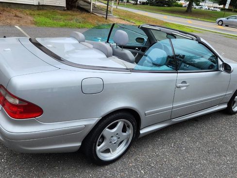 Used 2001 Mercedes-Benz CLK 430 Cabriolet image 17