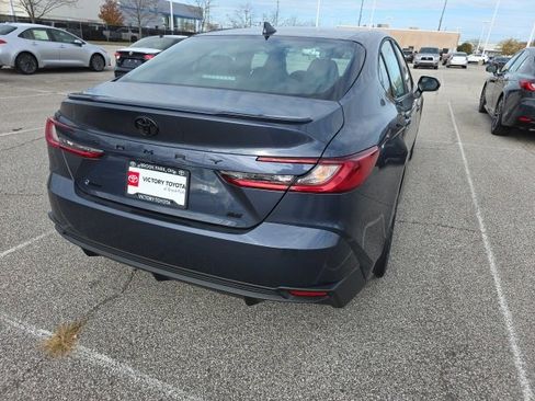 New 2026 Toyota Camry SE image 7