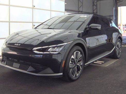 Certified 2024 Kia EV6 Light image 2