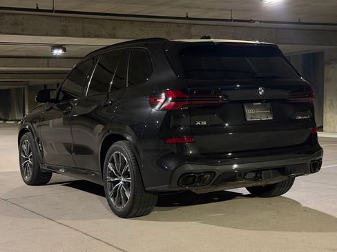 Used 2024 BMW X5 M60i AWD/4WD image 3
