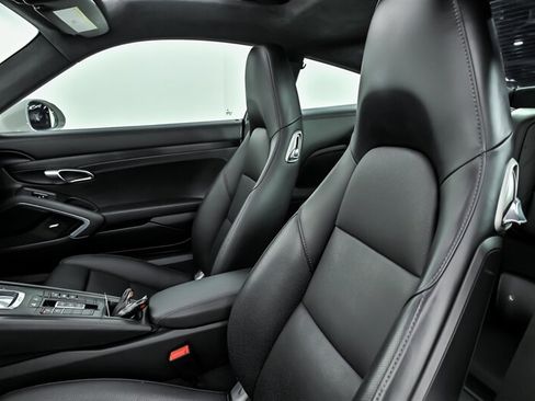 Used 2018 Porsche 911 GT3 RS image 17