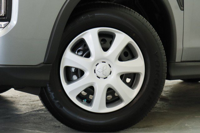 New 2027 Mitsubishi Outlander Sport FWD image 3