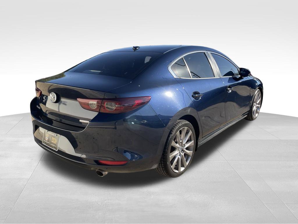 Used 2019 MAZDA MAZDA3 Sedan w/ Preferred Package FWD image 5