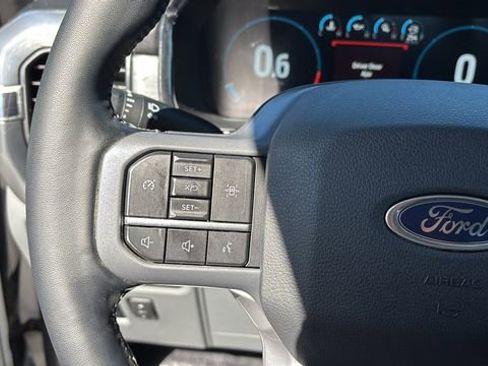 Used 2023 Ford F150 Lariat w/ Trailer Tow Package image 22