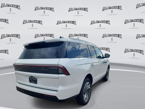New 2026 Lincoln Navigator Reserve AWD/4WD image 5