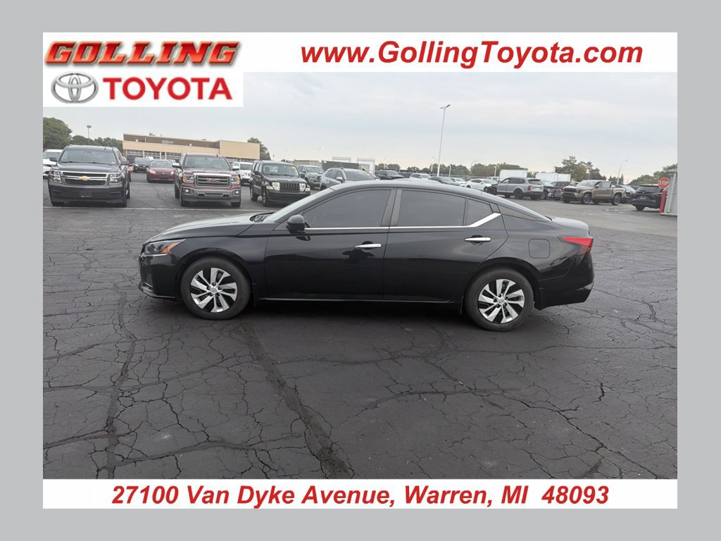 Used 2023 Nissan Altima 2.5 S FWD image 1