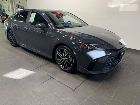 Used 2025 Toyota Camry XSE image 2