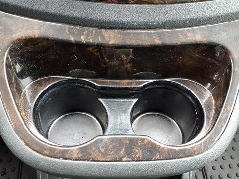 Used 2016 Mercedes-Benz Metris Passenger image 24