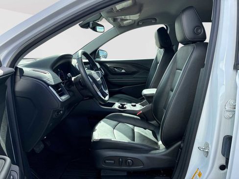 Used 2024 GMC Terrain SLT w/ LPO, Floor Liner Package image 18