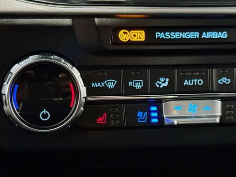 Used 2022 Ford F350 Lariat w/ Lariat Ultimate Package image 19