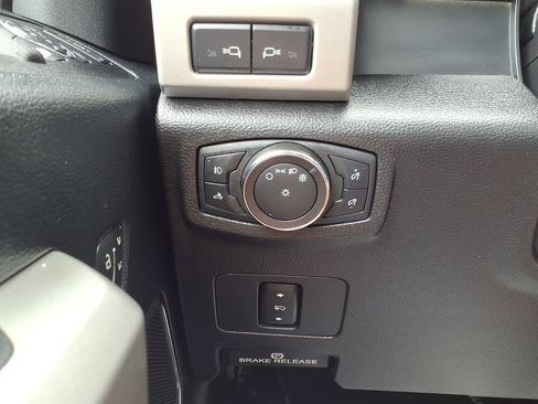 Used 2020 Ford F250 Lariat w/ Chrome Package AWD/4WD image 14