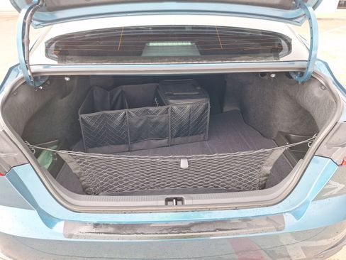 Used 2025 Toyota Camry SE image 37