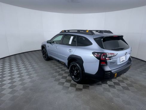 Used 2022 Subaru Outback Wilderness image 7