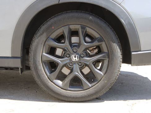 Used 2025 Honda HR-V Sport image 8