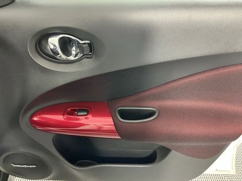 Used 2016 Nissan Juke SL image 13