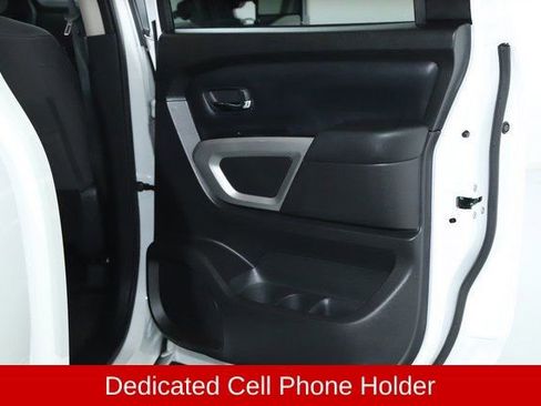 Used 2024 Nissan Titan SV w/ SV Convenience Package image 32
