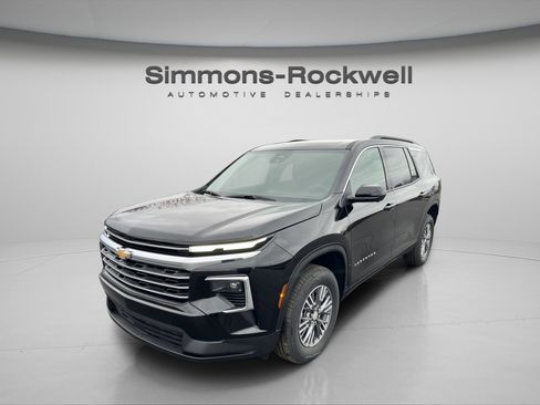 New 2026 Chevrolet Traverse LT w/ Driver Confidence Package image 1