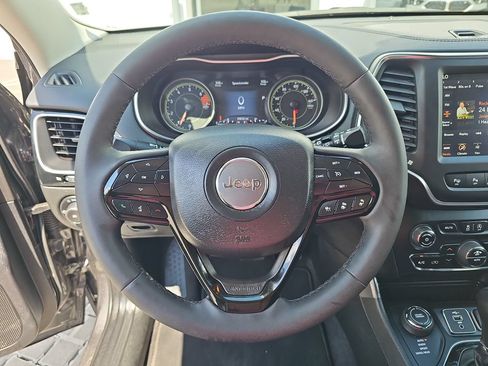 Used 2023 Jeep Cherokee Altitude Lux w/ Lux Elite Package AWD/4WD image 17
