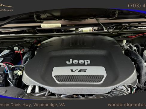 Used 2017 Jeep Wrangler Unlimited Sport w/ Quick Order Package 24S AWD/4WD image 36