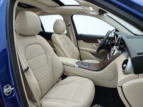 Used 2022 Mercedes-Benz GLC 300 image 20