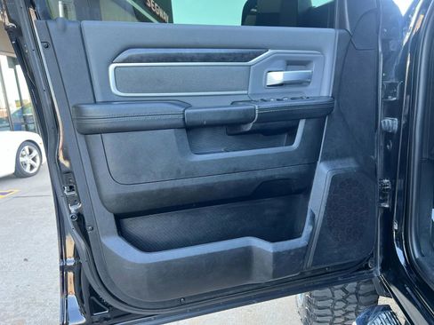 Used 2022 RAM 2500 Big Horn image 13