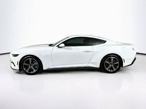 Certified 2025 Ford Mustang Coupe RWD image 3