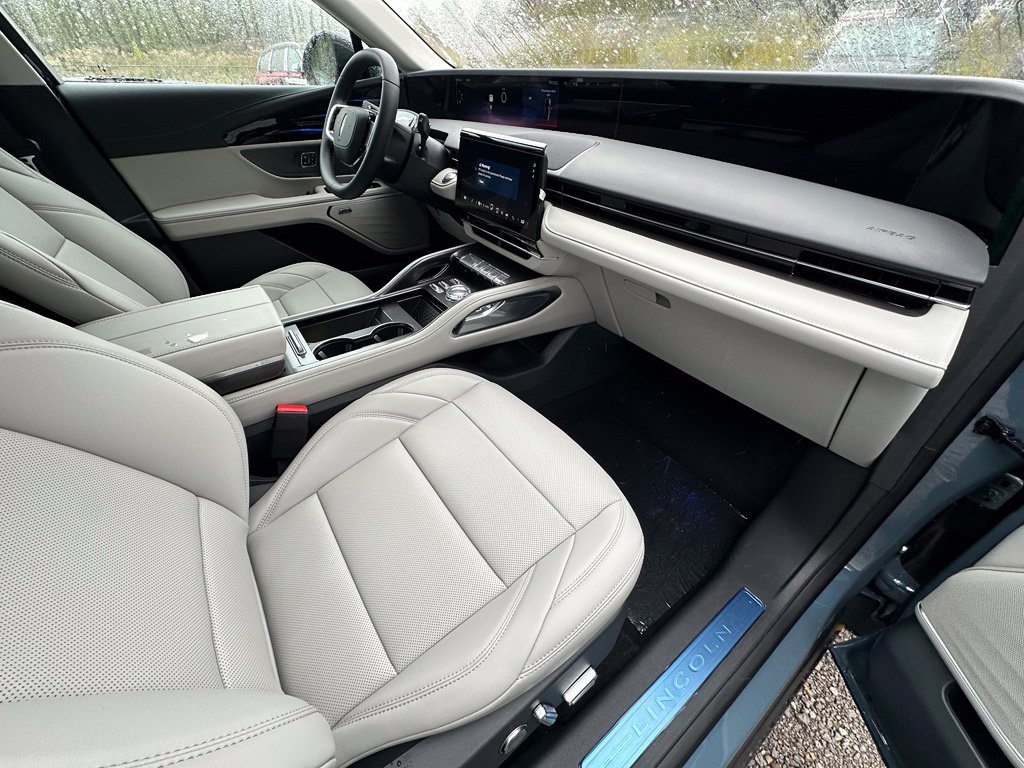 New 2026 Lincoln Nautilus Premier w/ Equipment Group 102A AWD/4WD image 21