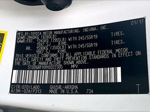 Used 2017 Toyota Highlander Limited Platinum AWD/4WD image 34