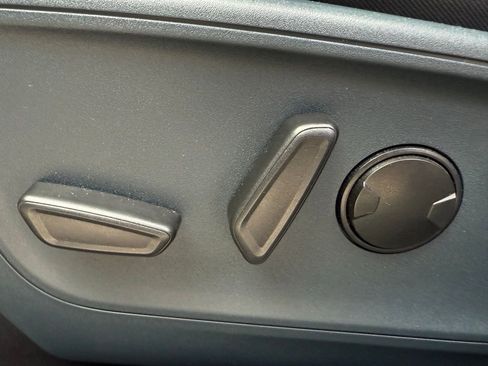 Certified 2024 Ford Maverick XLT w/ XLT Luxury Package image 19