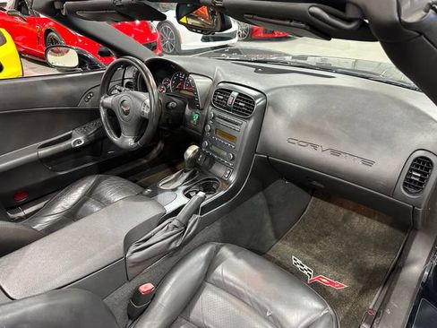 Used 2007 Chevrolet Corvette Convertible w/ Preferred Equipment Group RWD image 9