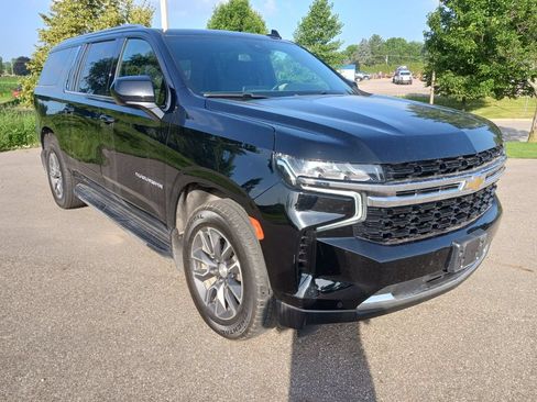 Used 2023 Chevrolet Suburban LS w/ Driver Alert Package AWD/4WD image 1