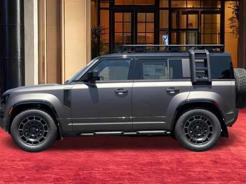 New 2026 Land Rover Defender 110 OCTA AWD/4WD image 2